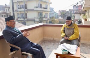 Prime Ministe Dahal and CPN (UML) Chair Oli hold meeting