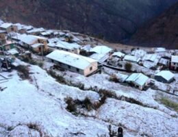 Potential of light snowfall at few places of high mountaineous region