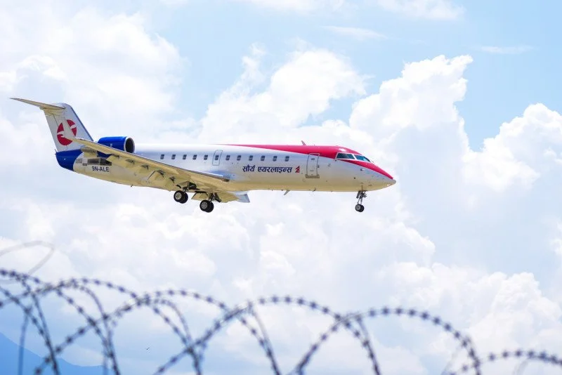 Aircraft about to takeoff returns back to parking way