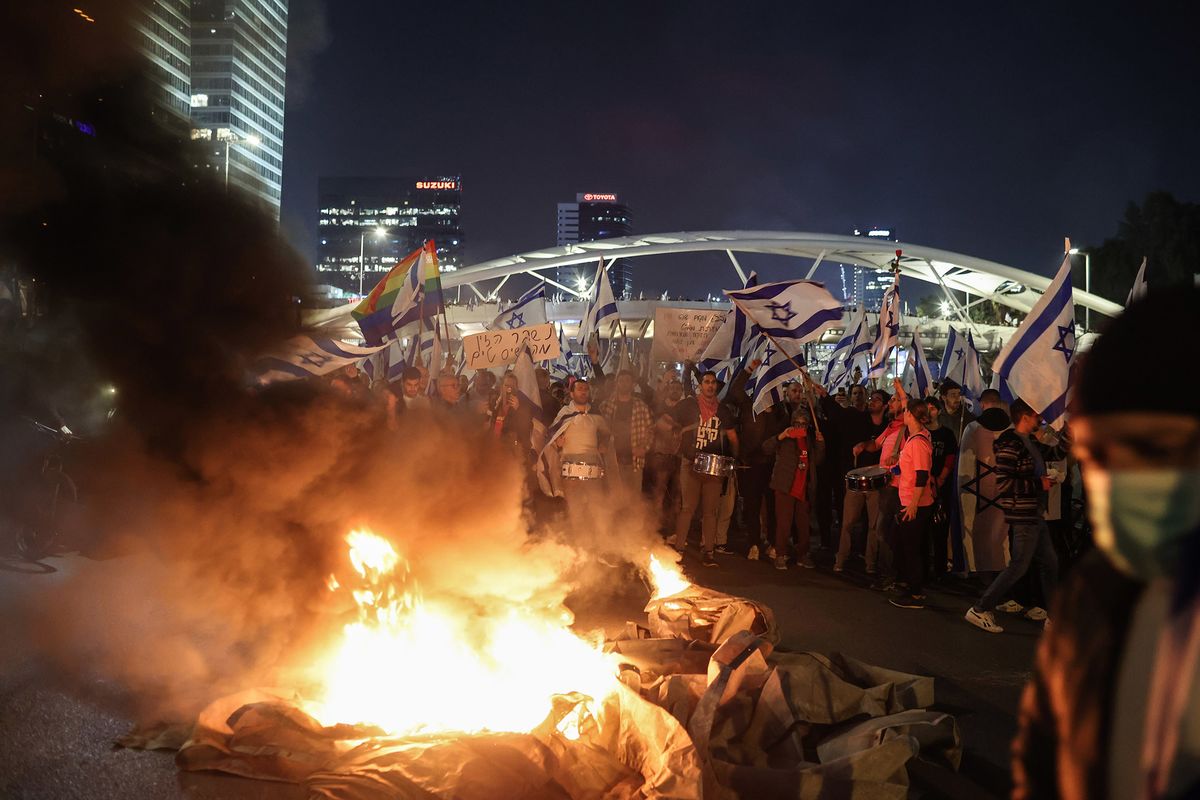 Mass Israel protests after Netanyahu fires defence minister