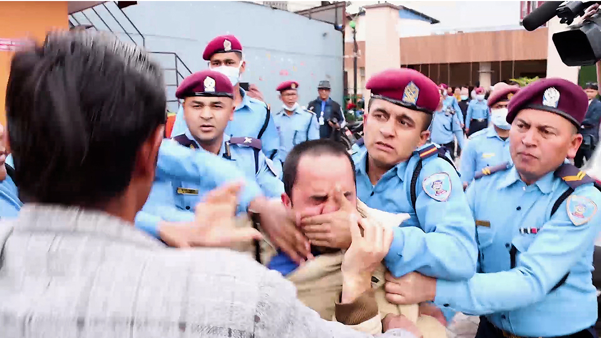 Three youths chanting slogans against PM Dahal sent to prison