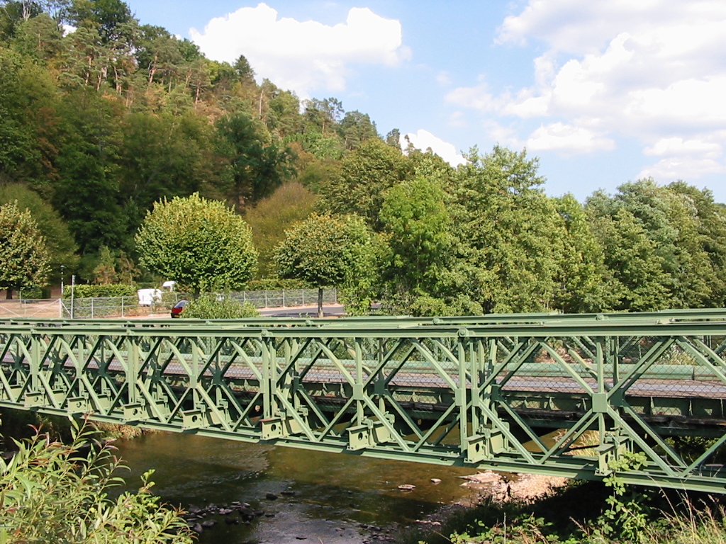 Four killed as Bailey bridge breaks down