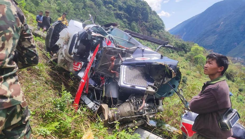 Helicopter crash in Sankhuwasabha, three injured including captain