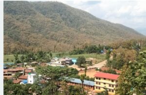 Dhodeni folks fetch impure drinking water from distant rivulet