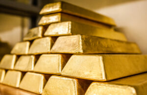 Gold prices up by Rs 200 per tola, silver’s steady