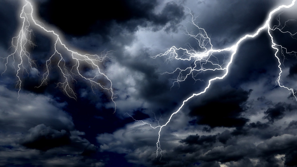 One killed, two injured due to lightning strike