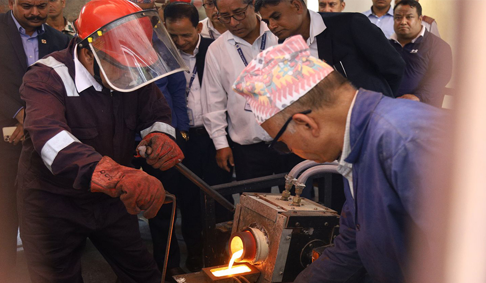 Gold that was said to be 100 kg weighs 60.716 kg, cleares Mint Division of NRB