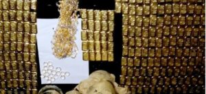 Gold price decreases by Rs 2,700 per tola