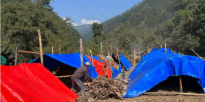 Earthquake victims living difficult life under makeshift tarpaulin sheets