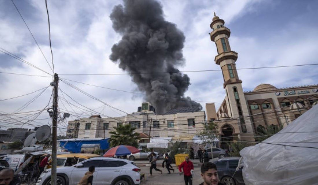 Israel continues Gaza airstrikes, no end in sight