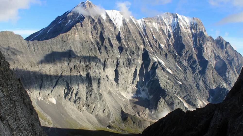 Conservationists worry over mountains turning bare