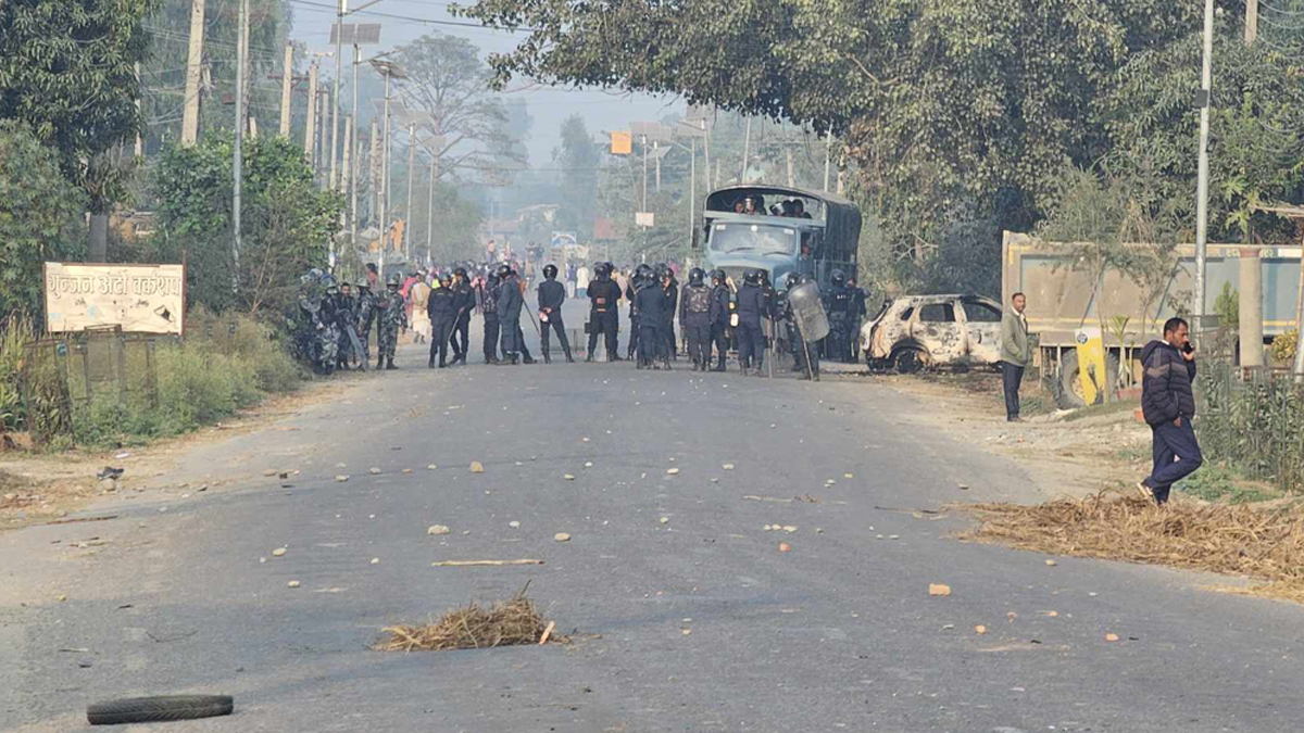 Curfew continues at Barahathawa municipality in Sarlahi