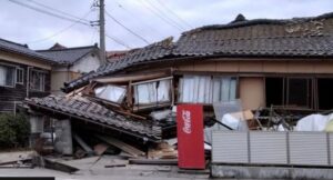 Japan orders evacuations after tsunami warning