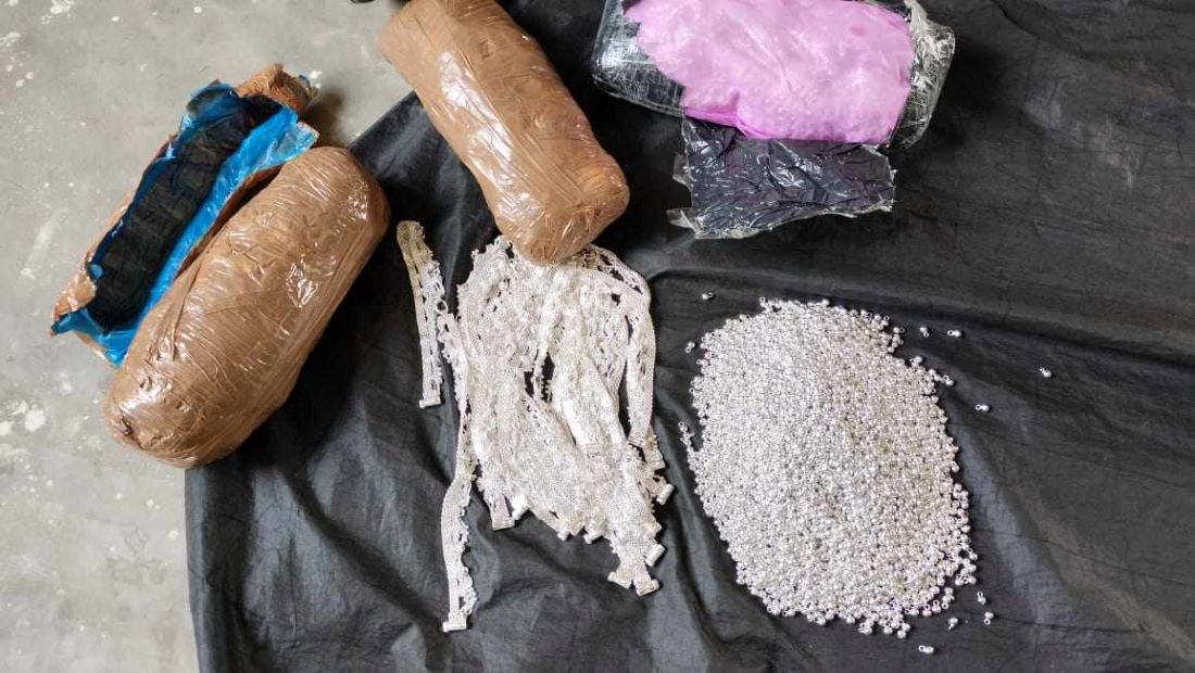 Man apprehended with 12.211 kg of silver in Morang, another 5.749 kg of silver confiscated