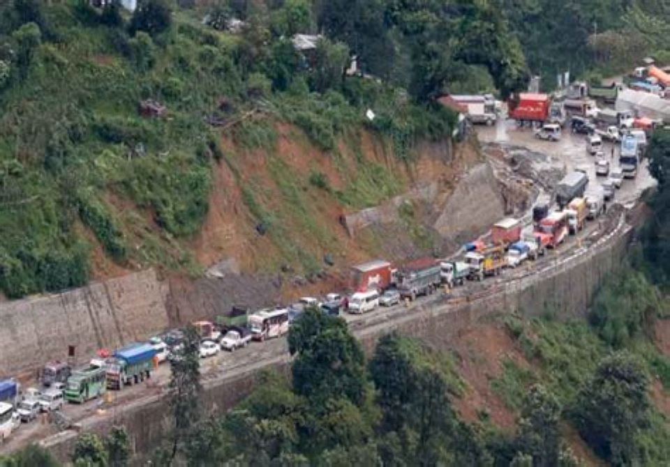 Naubise-Malekhu road section of Prithvi Highway closed at night for 15 days