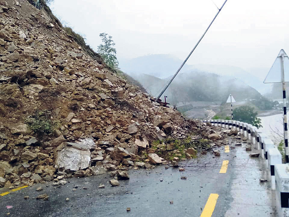 Mahakali highway obstructed due to landslide