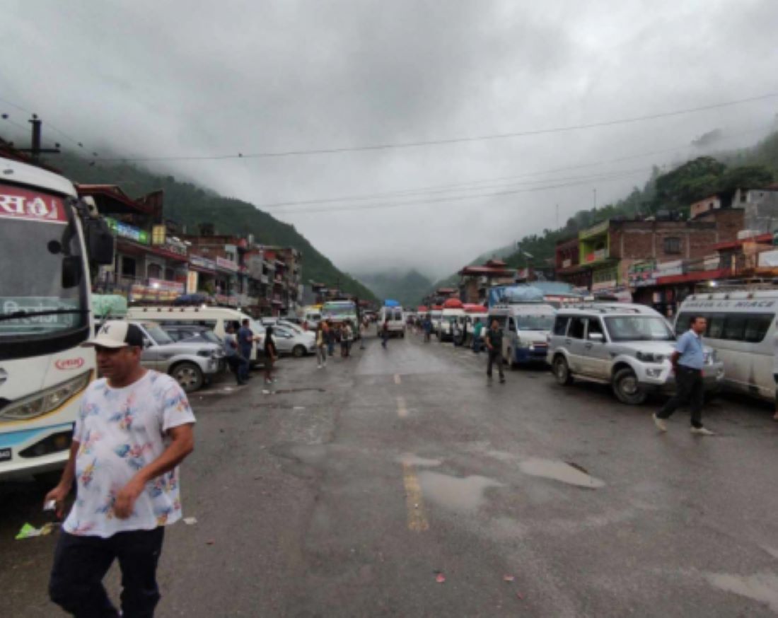 Obstructed Hetauda-Bhainse, Simbhanjyang-Palung-Naubise, Hetauda-Sindhuli-Dharan-Chatara roads resume