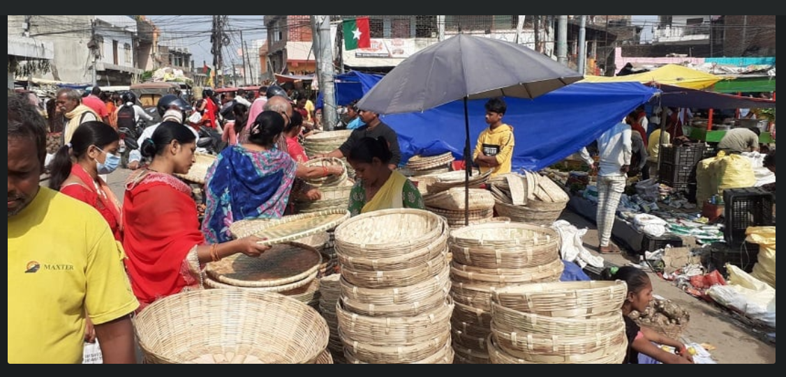 Dom community busy making bamboo baskets for Chhath festival