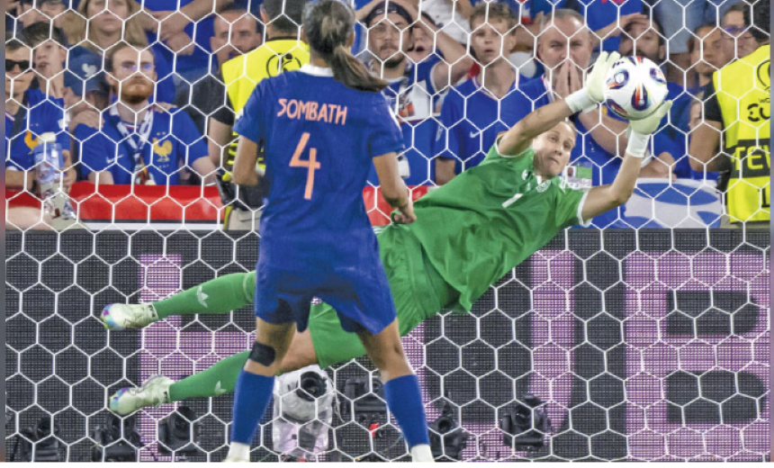 Down to 10, Germany edge France on penalties to reach Euro 2025 semis