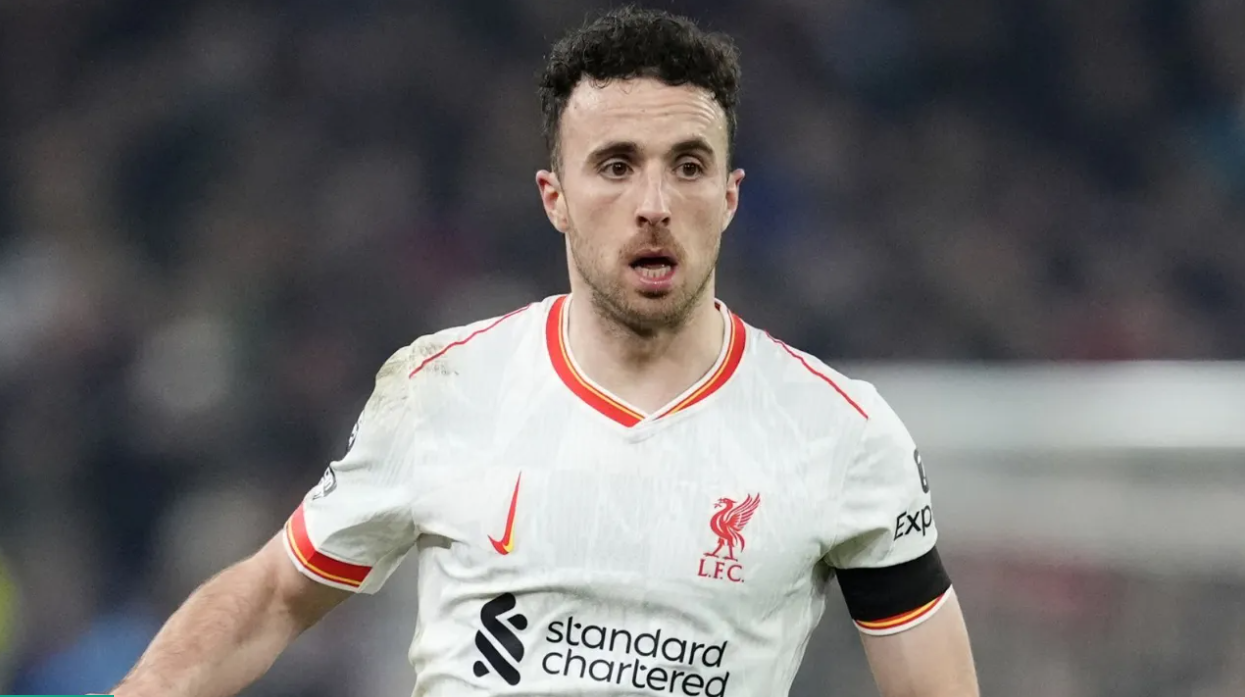Liverpool forward Diogo Jota passes away in car crash