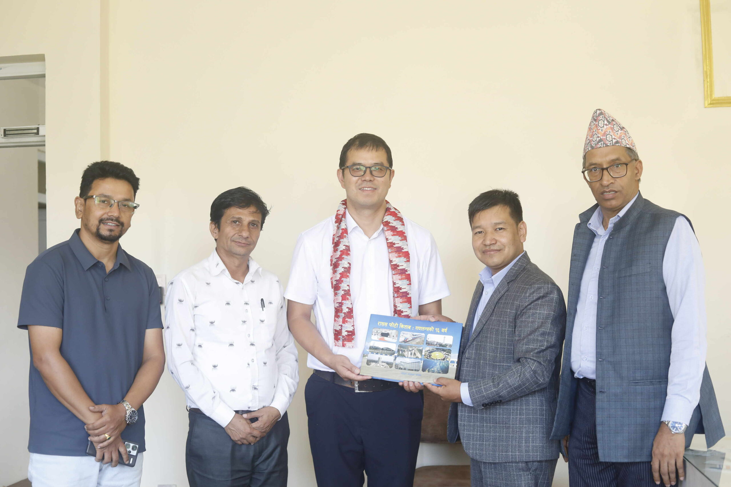 Chinese academic visits RSS central office