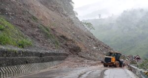 Landslide blocks Narayangadh-Muglin road