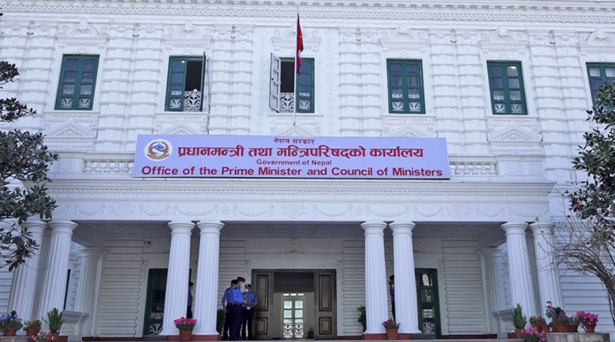 Ordinance paves way for removal of 1,594 political appointees