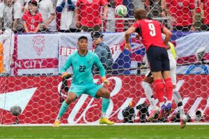 Kane breaks world Cup record as England beat Panama to top group