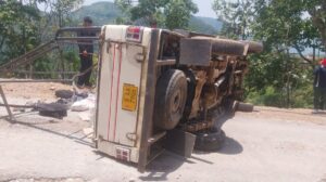 One killed, 17 injured in Waling jeep accident