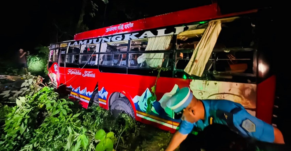 Five injured in passenger bus accident in Makwanpur